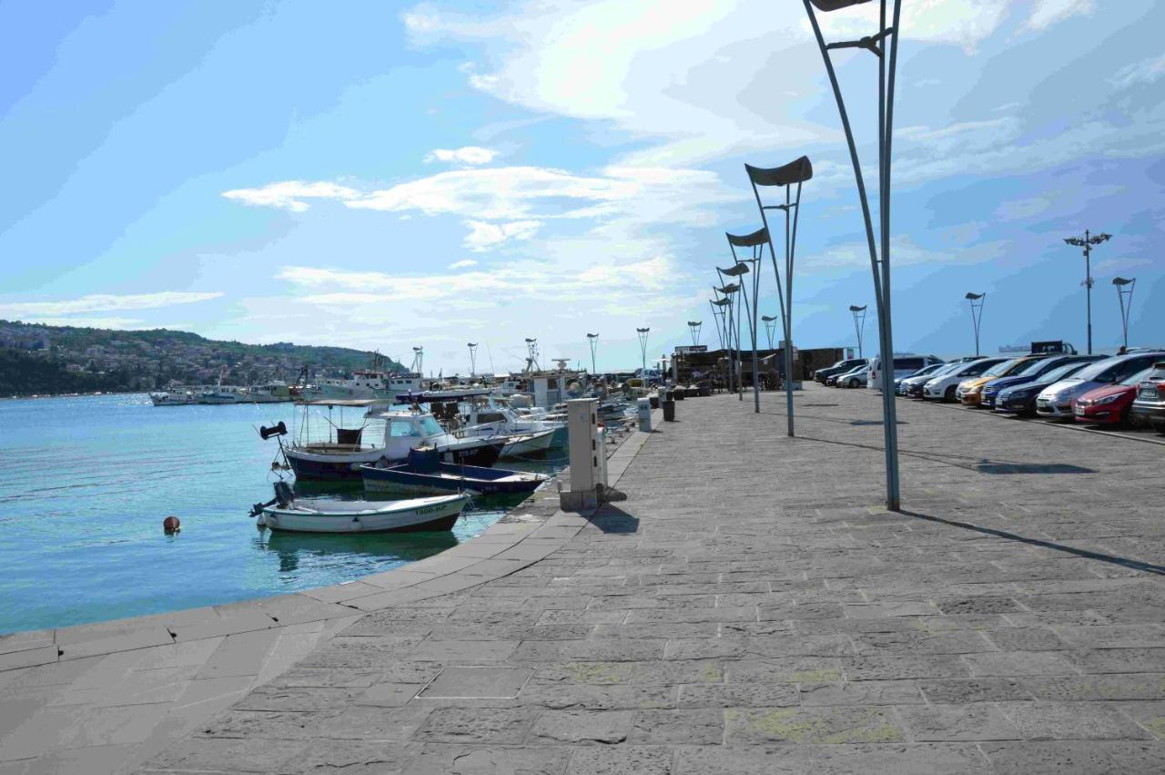Apartma Sunlight Capodistria Esterno foto